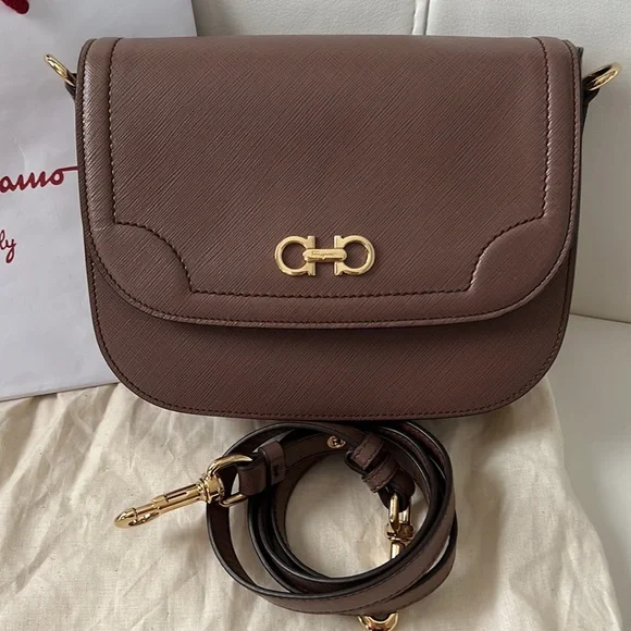 Salvatore Ferragamo Greta Leather Handbag